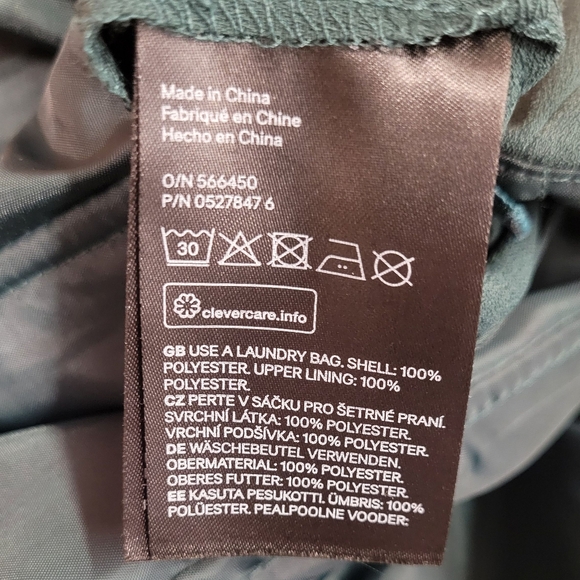 H&M Emerald Green Ruffle/Off-Shoulder Jumpsuit - Picture 7 of 8